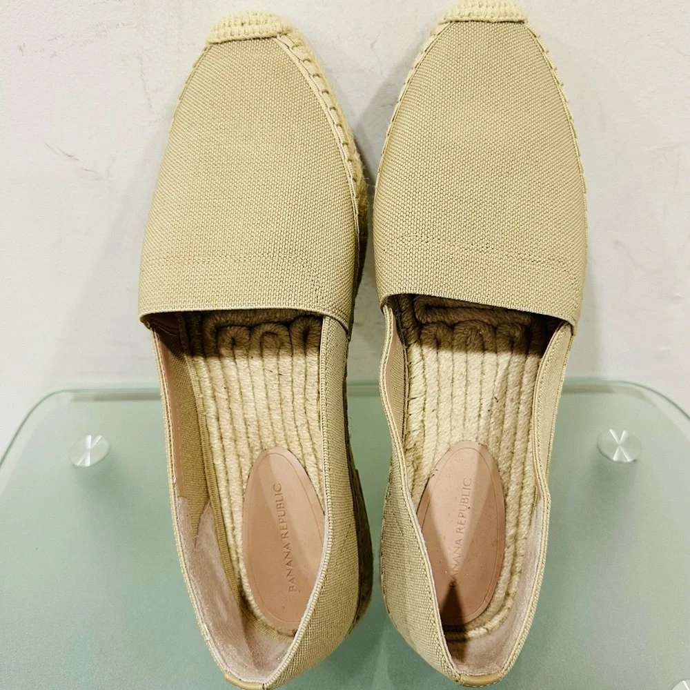 Banana Republic Espadrille Slip On Canvas Shoe Beige Women’s‎ Size 10M